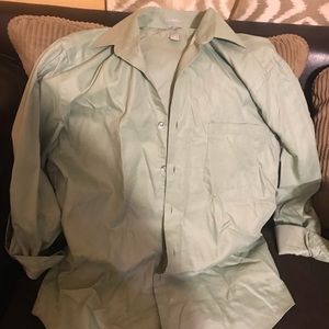 VanHeusen fitted dress shirt